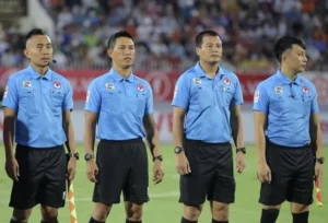 Trợ Lý Trọng Tài Bóng Đá Và Những Vai Trò Quan Trọng Trên Sân Cỏ